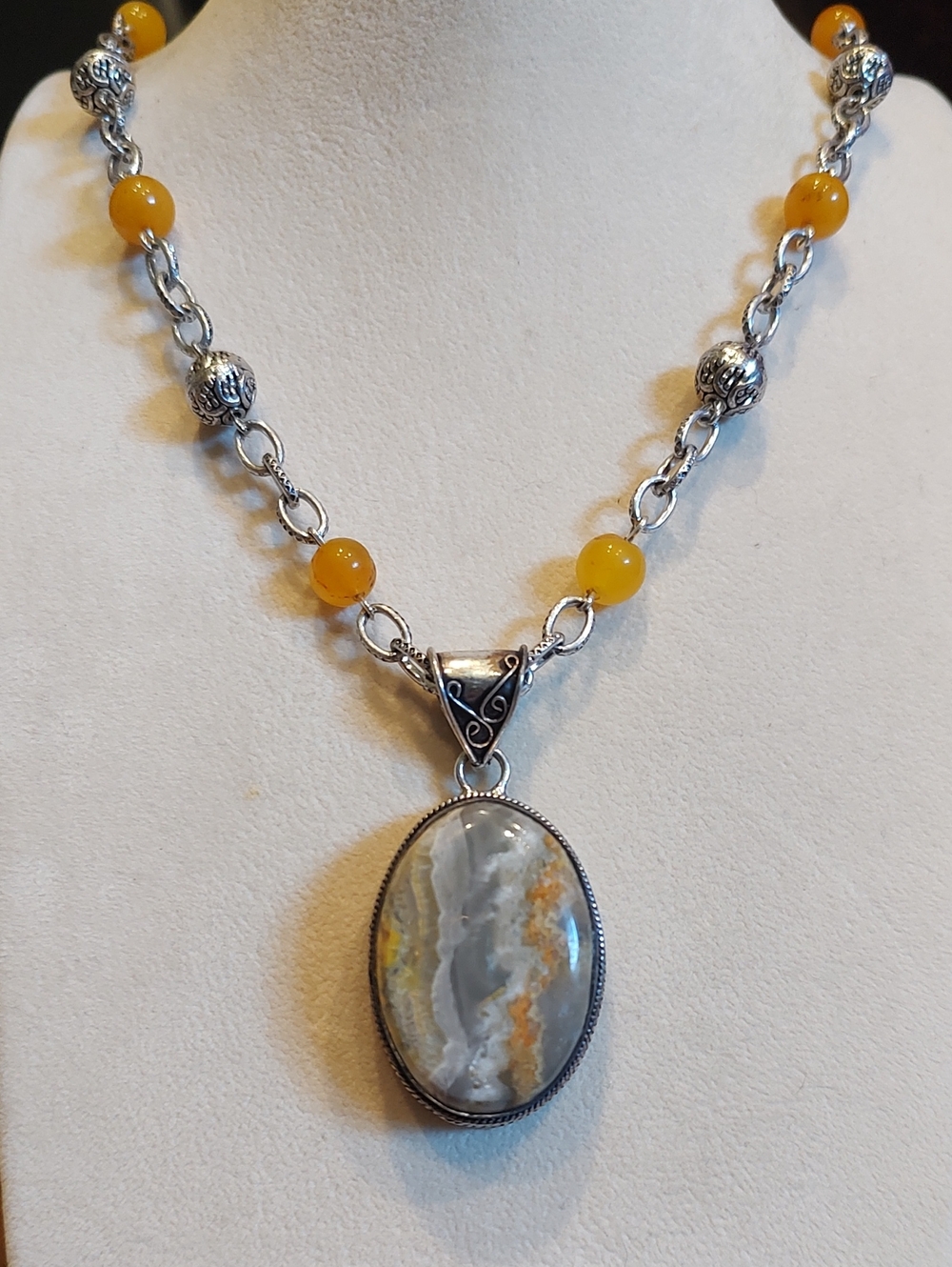 Beautiful Silver Bumblebee Jasper Pendant Necklace 19 Inches
